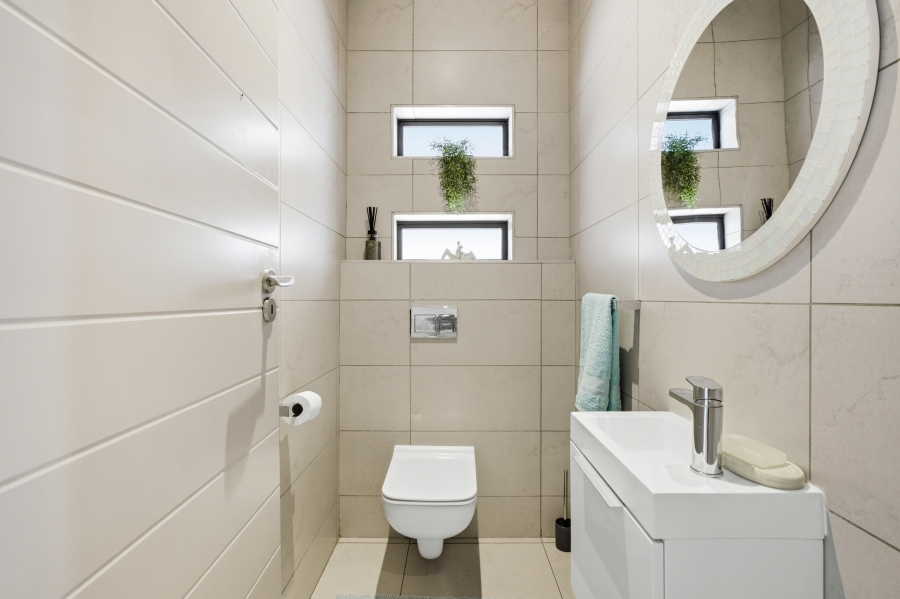 3 Bedroom Property for Sale in Petervale Gauteng