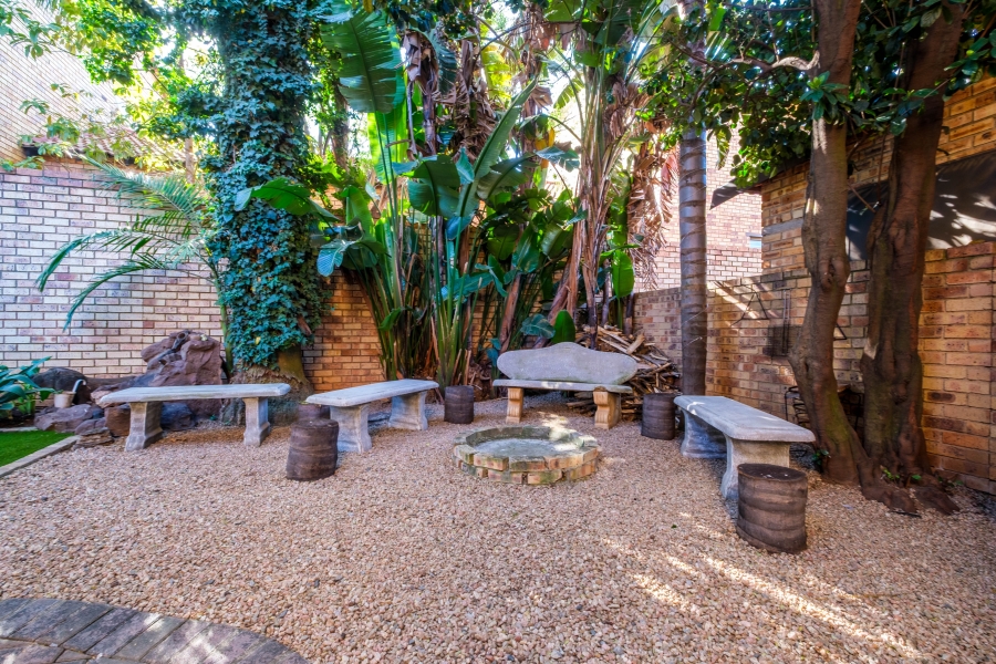 To Let 4 Bedroom Property for Rent in Sundowner Gauteng