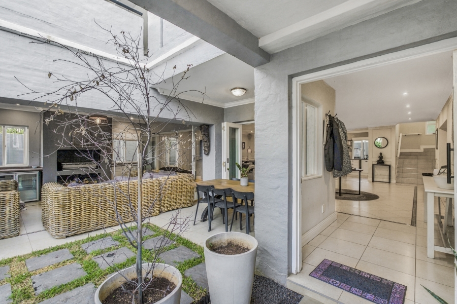 4 Bedroom Property for Sale in Broadacres Gauteng