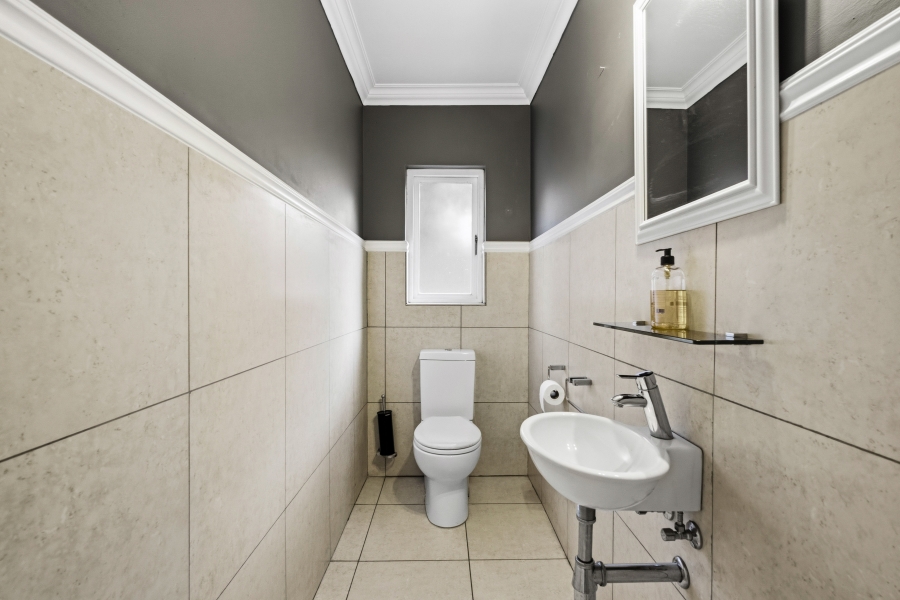 4 Bedroom Property for Sale in Broadacres Gauteng