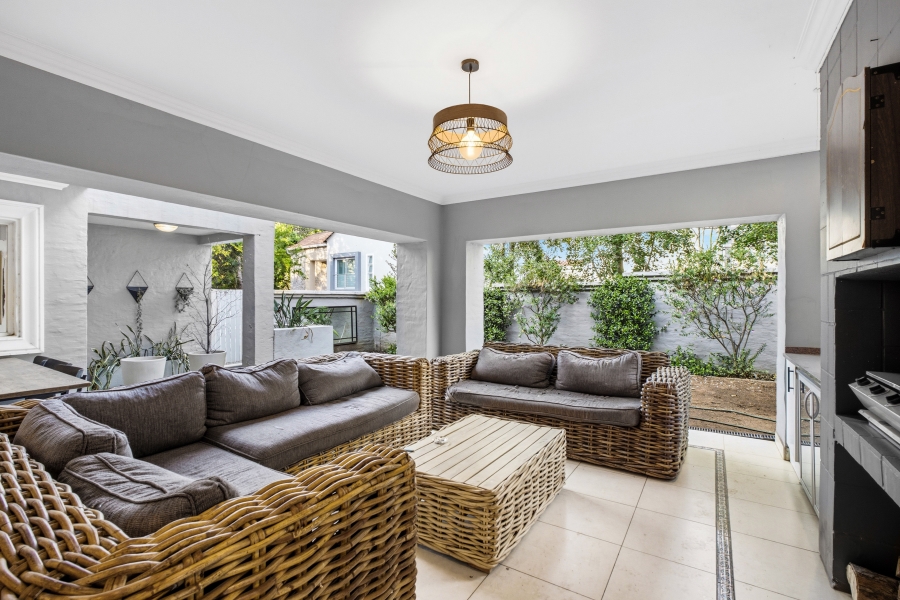 4 Bedroom Property for Sale in Broadacres Gauteng