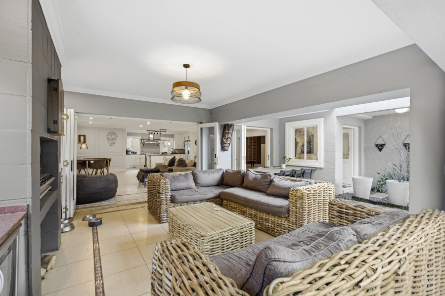 4 Bedroom Property for Sale in Broadacres Gauteng