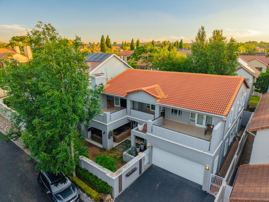 4 Bedroom Property for Sale in Broadacres Gauteng