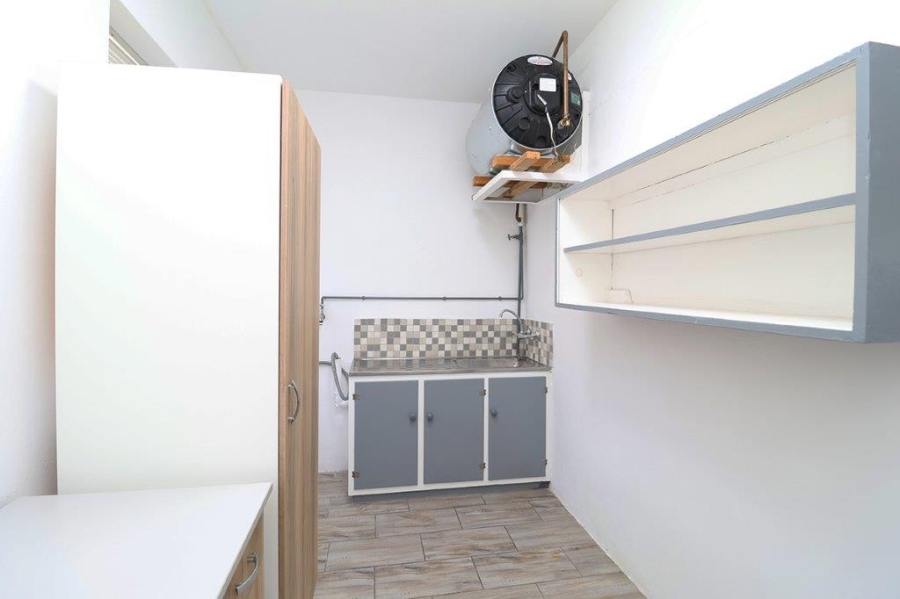 To Let 1 Bedroom Property for Rent in Savoy Estate Gauteng