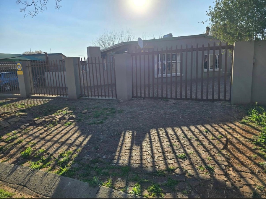 To Let 4 Bedroom Property for Rent in Minnebron Gauteng