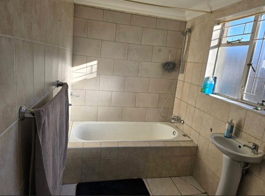 To Let 4 Bedroom Property for Rent in Minnebron Gauteng