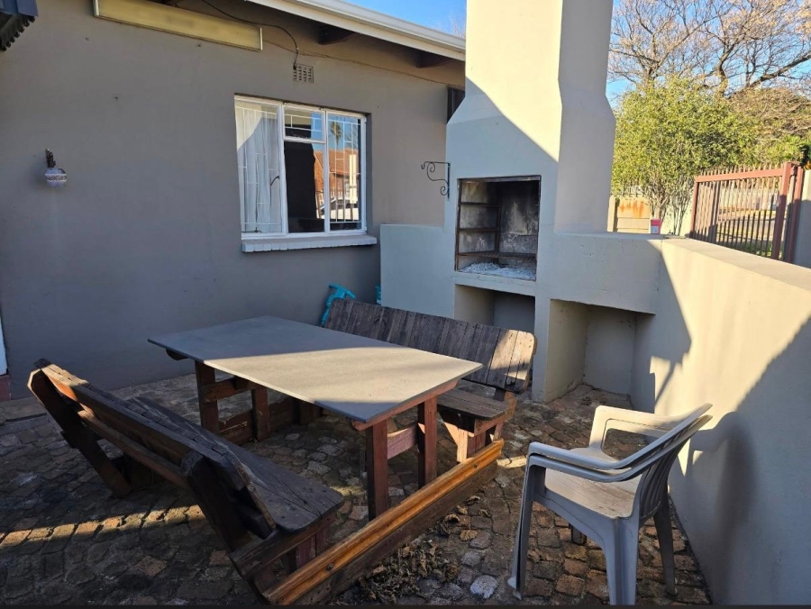 To Let 4 Bedroom Property for Rent in Minnebron Gauteng