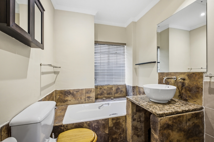 2 Bedroom Property for Sale in Rivonia Gauteng