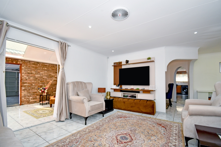 4 Bedroom Property for Sale in Eden Glen Gauteng