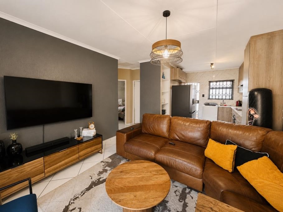 2 Bedroom Property for Sale in Lambton Gardens Gauteng