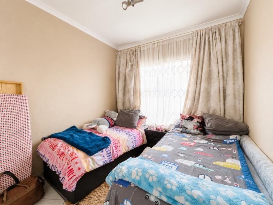 2 Bedroom Property for Sale in Lambton Gardens Gauteng