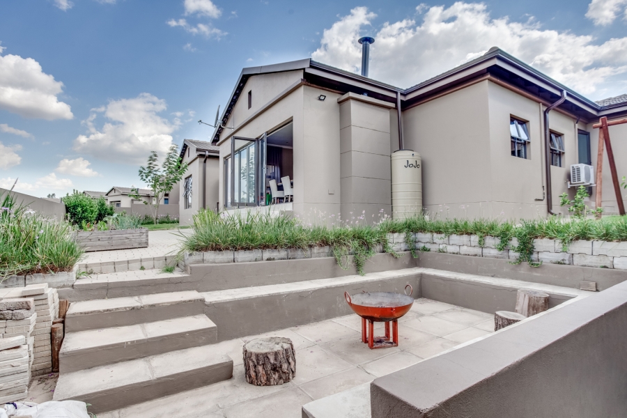 To Let 4 Bedroom Property for Rent in Barbeque Downs Gauteng