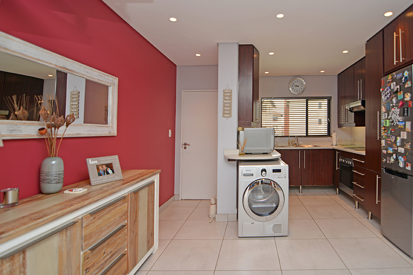 3 Bedroom Property for Sale in Greenstone Hill Gauteng