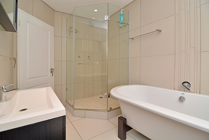 3 Bedroom Property for Sale in Greenstone Hill Gauteng