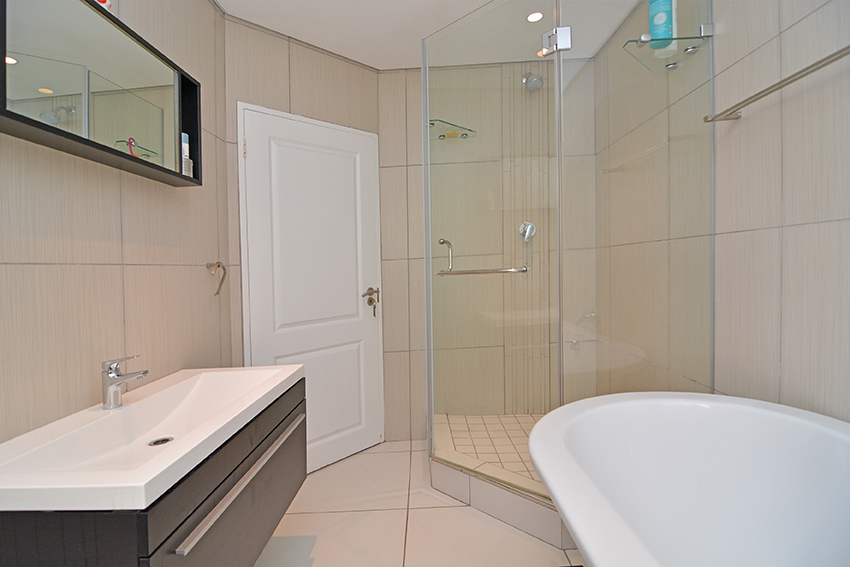 3 Bedroom Property for Sale in Greenstone Hill Gauteng