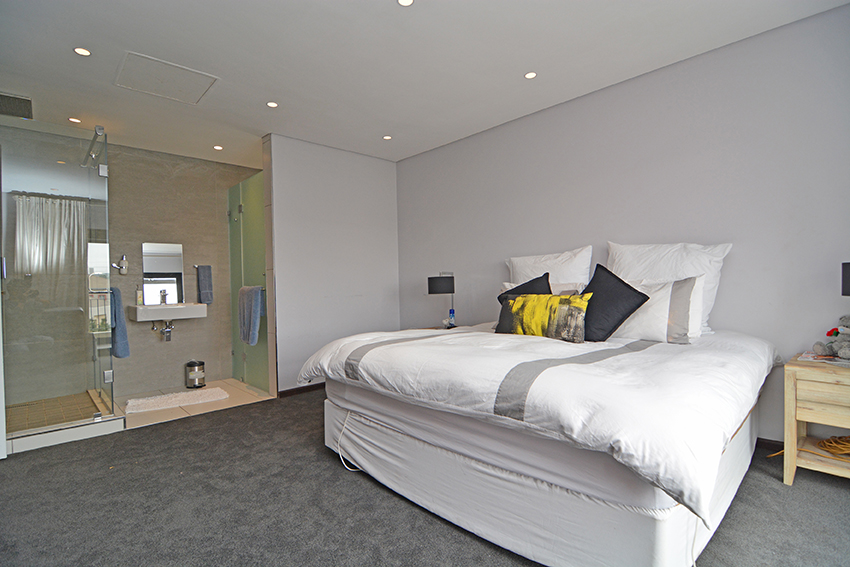 3 Bedroom Property for Sale in Greenstone Hill Gauteng