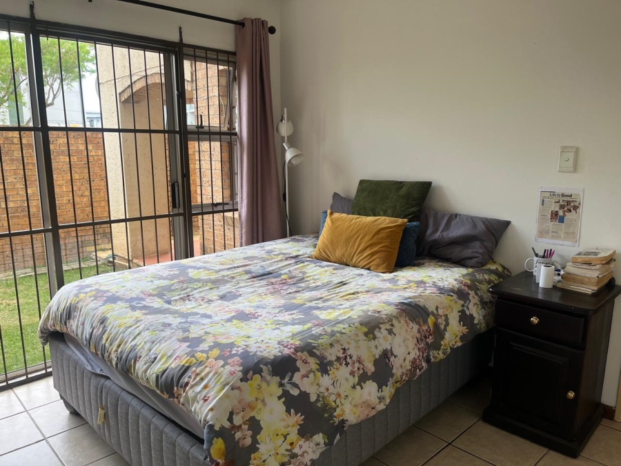 2 Bedroom Property for Sale in Noordwyk Gauteng