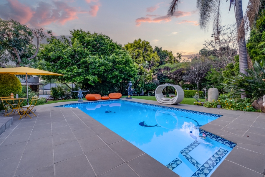 5 Bedroom Property for Sale in Lonehill Gauteng