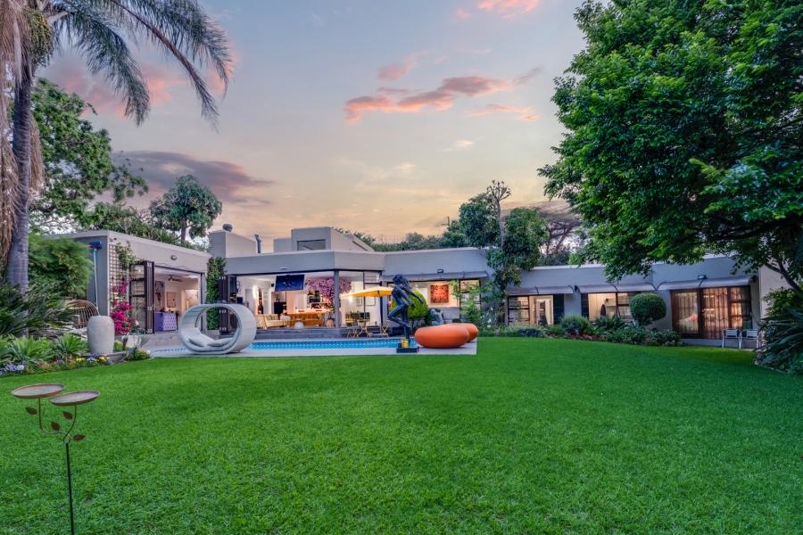 5 Bedroom Property for Sale in Lonehill Gauteng