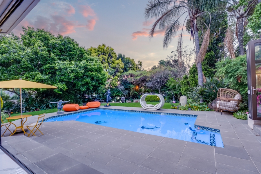 5 Bedroom Property for Sale in Lonehill Gauteng