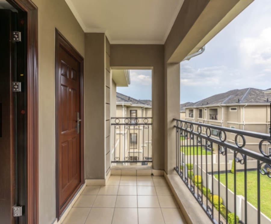 To Let 2 Bedroom Property for Rent in Broadacres Gauteng