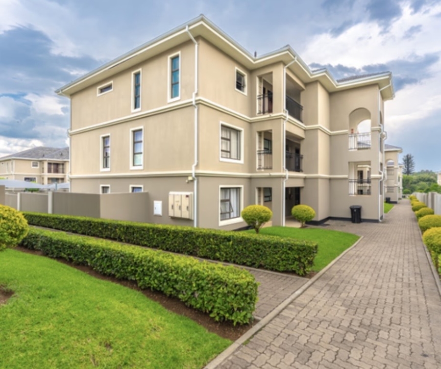 To Let 2 Bedroom Property for Rent in Broadacres Gauteng