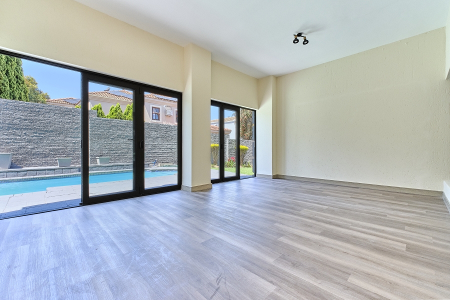 To Let 4 Bedroom Property for Rent in Kyalami Estates Gauteng