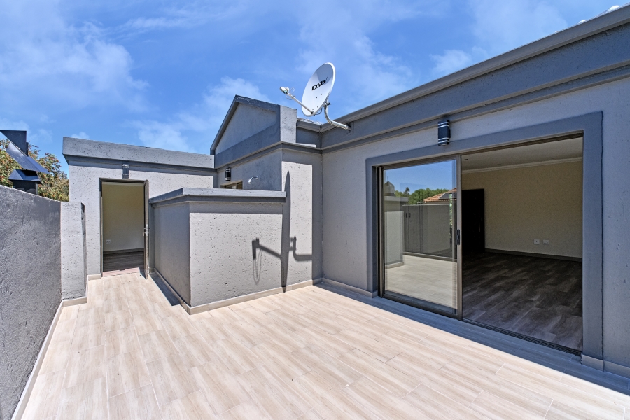 To Let 4 Bedroom Property for Rent in Kyalami Estates Gauteng