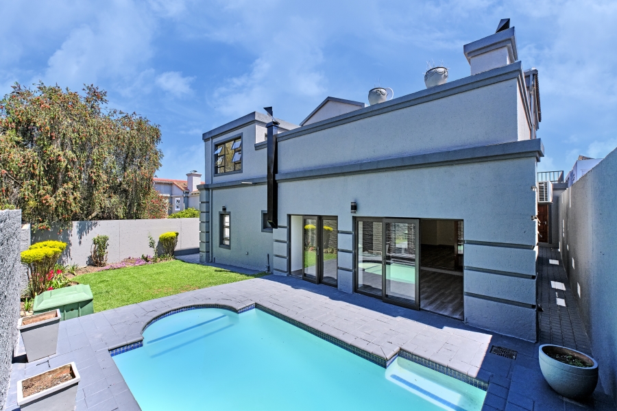 To Let 4 Bedroom Property for Rent in Kyalami Estates Gauteng