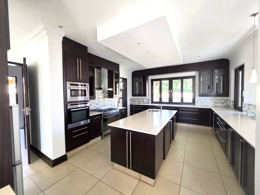 5 Bedroom Property for Sale in Blue Valley Golf Estate Gauteng