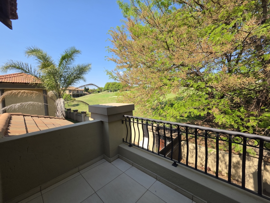 5 Bedroom Property for Sale in Blue Valley Golf Estate Gauteng