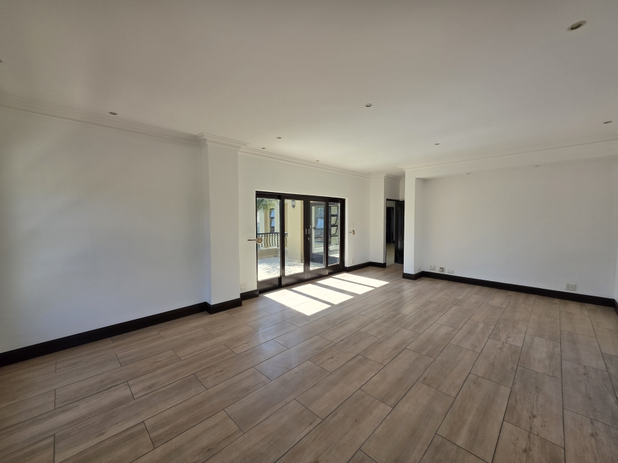 5 Bedroom Property for Sale in Blue Valley Golf Estate Gauteng