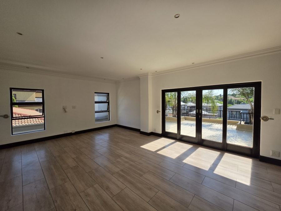 5 Bedroom Property for Sale in Blue Valley Golf Estate Gauteng