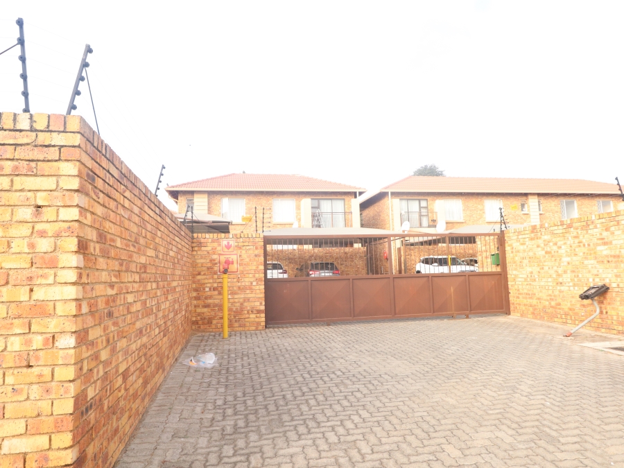 3 Bedroom Property for Sale in Terenure Gauteng