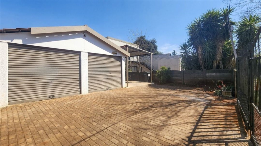 4 Bedroom Property for Sale in Birchleigh Gauteng