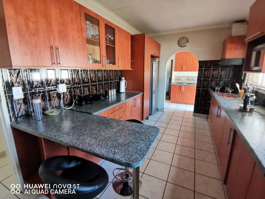 4 Bedroom Property for Sale in Birch Acres Gauteng