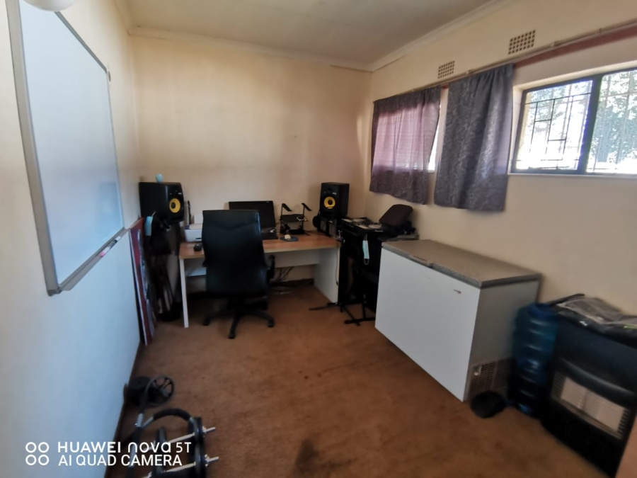 4 Bedroom Property for Sale in Birch Acres Gauteng