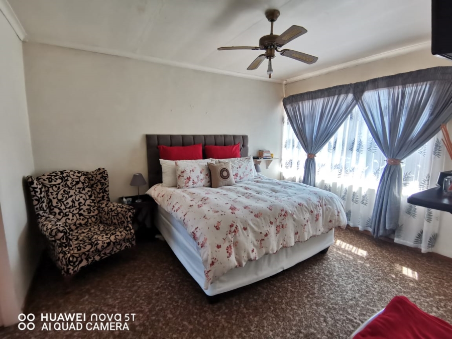 4 Bedroom Property for Sale in Birch Acres Gauteng