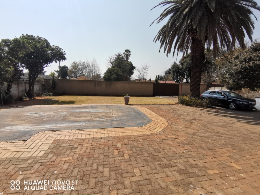 4 Bedroom Property for Sale in Birch Acres Gauteng