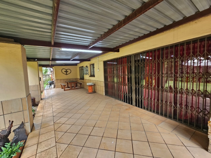 4 Bedroom Property for Sale in Vanderbijlpark SE 1 Gauteng