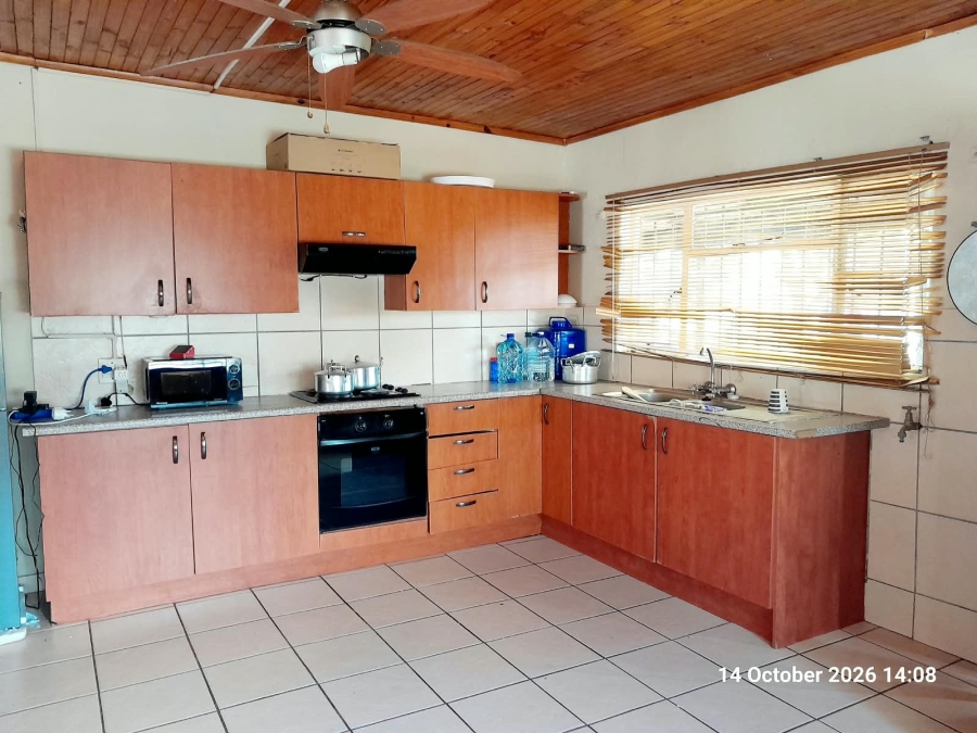 5 Bedroom Property for Sale in Pretoria North Gauteng