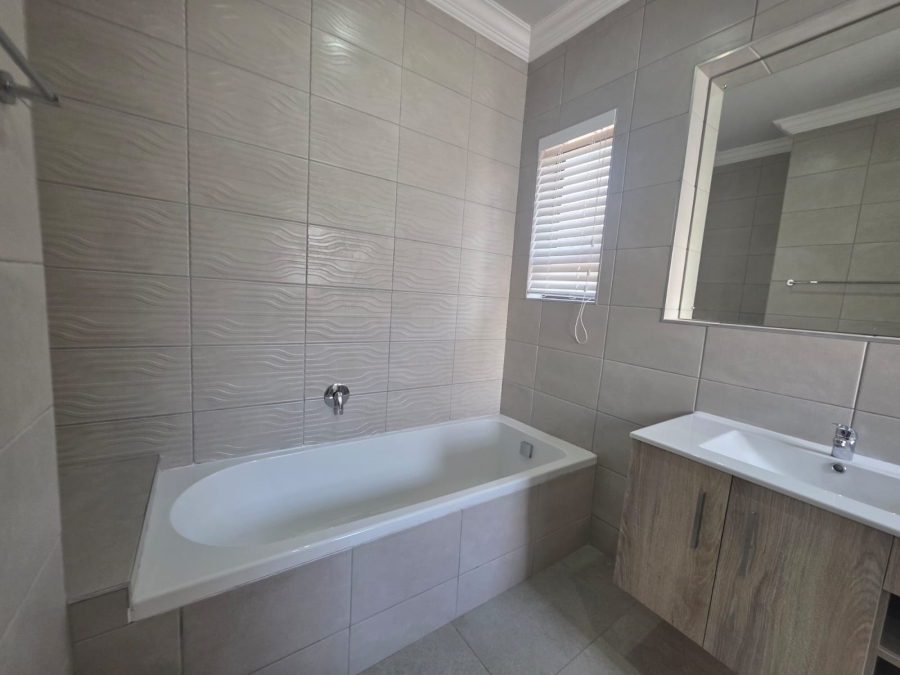 To Let 3 Bedroom Property for Rent in Vanderbijlpark SE Gauteng