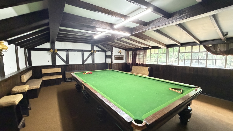 5 Bedroom Property for Sale in Lakefield Gauteng