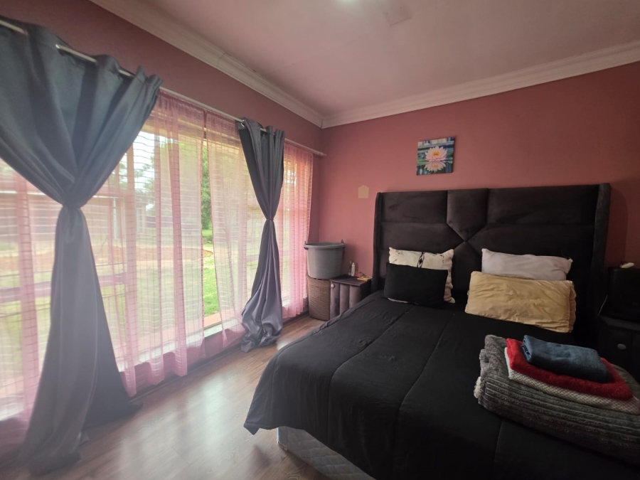 4 Bedroom Property for Sale in Buyscelia Gauteng