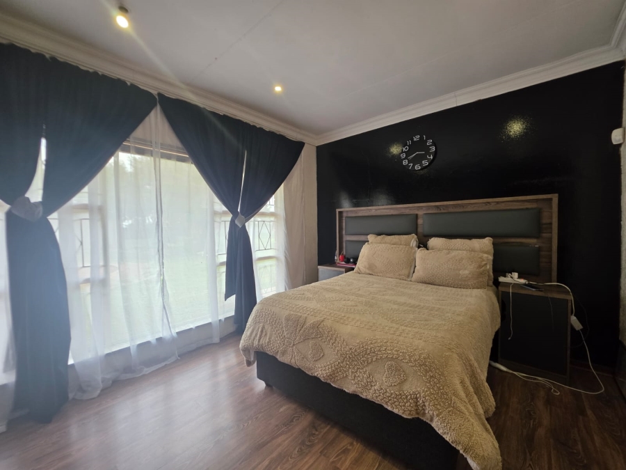 4 Bedroom Property for Sale in Buyscelia Gauteng