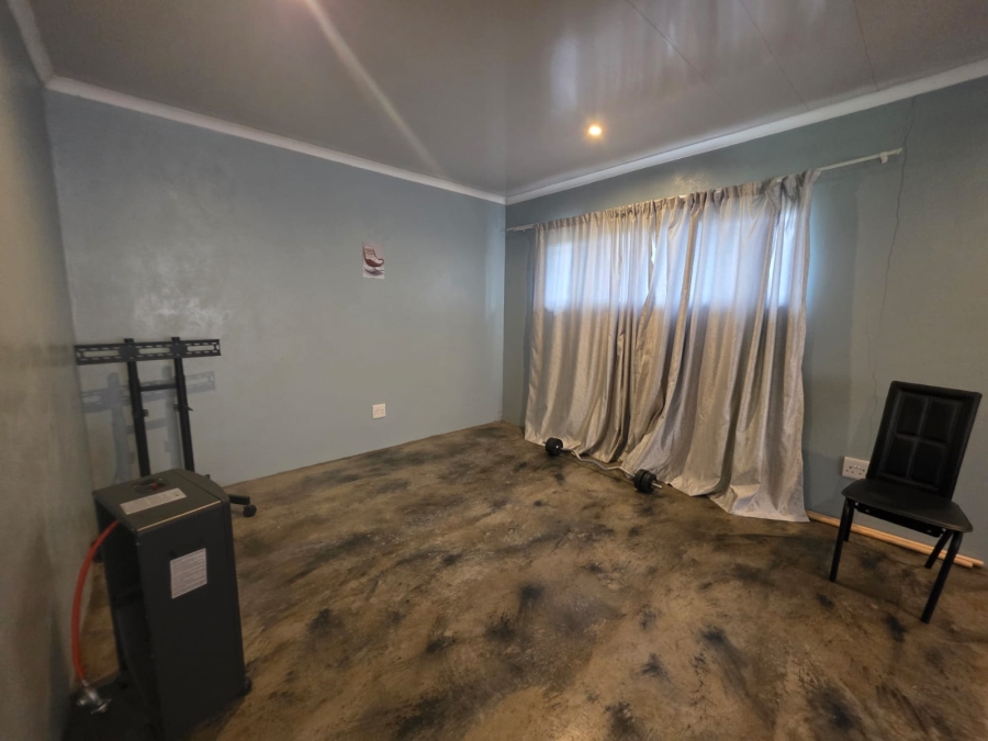 4 Bedroom Property for Sale in Buyscelia Gauteng