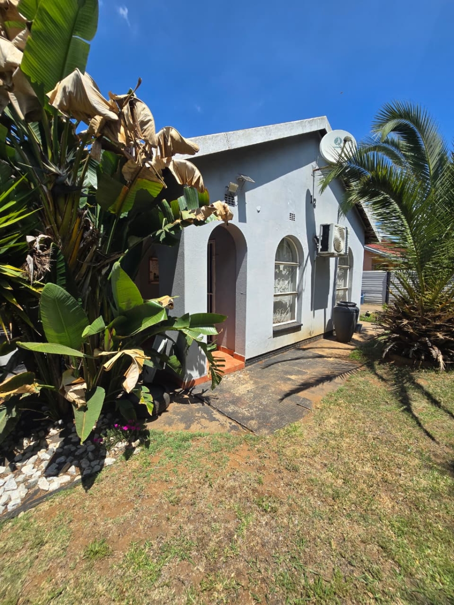 To Let 4 Bedroom Property for Rent in Arcon Park Gauteng