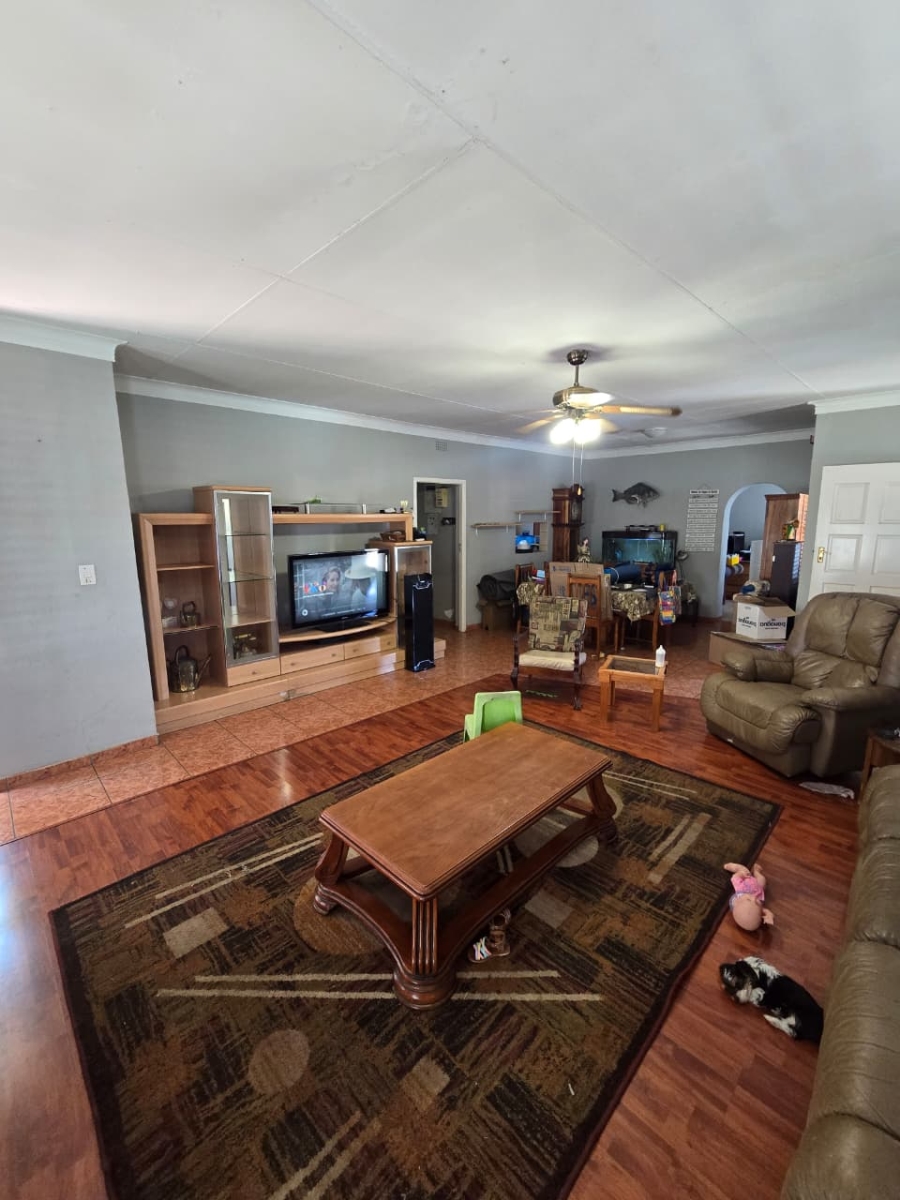 To Let 4 Bedroom Property for Rent in Arcon Park Gauteng