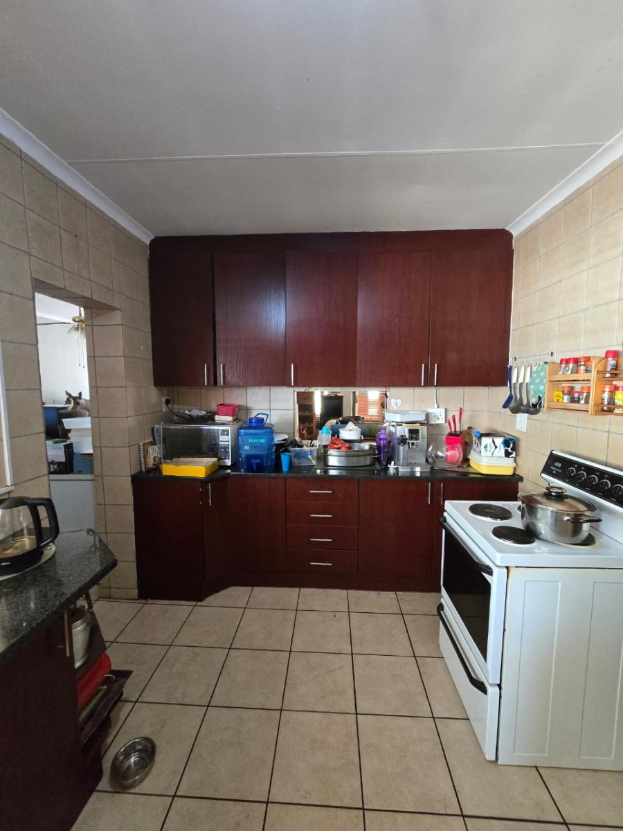 To Let 4 Bedroom Property for Rent in Arcon Park Gauteng