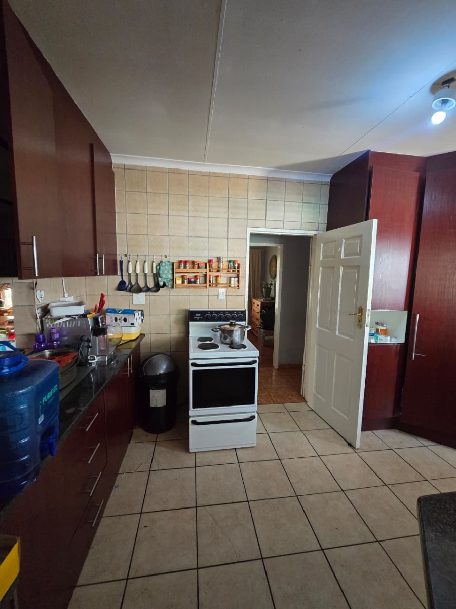 To Let 4 Bedroom Property for Rent in Arcon Park Gauteng